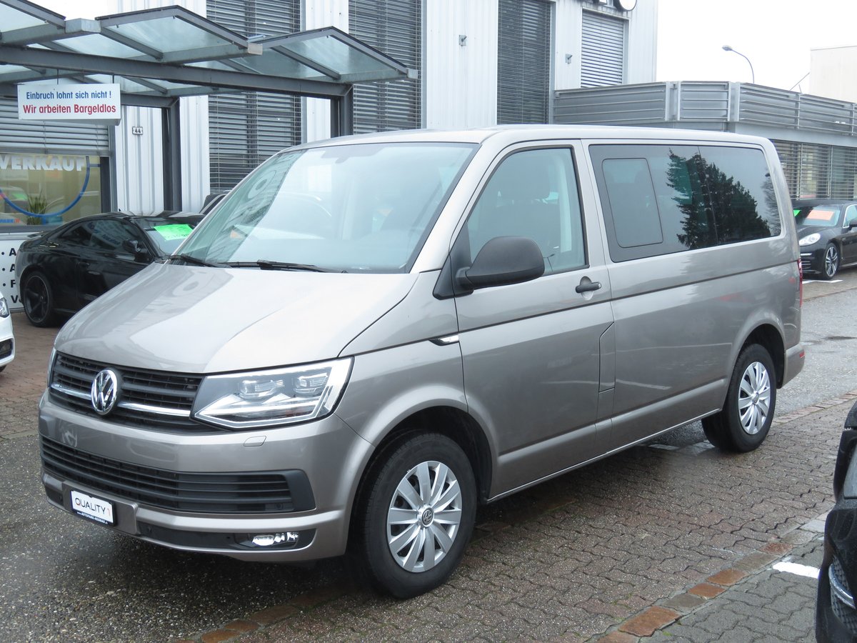 VW T6 Multivan 2.0 TDI Trendline D gebraucht für CHF 36'900,