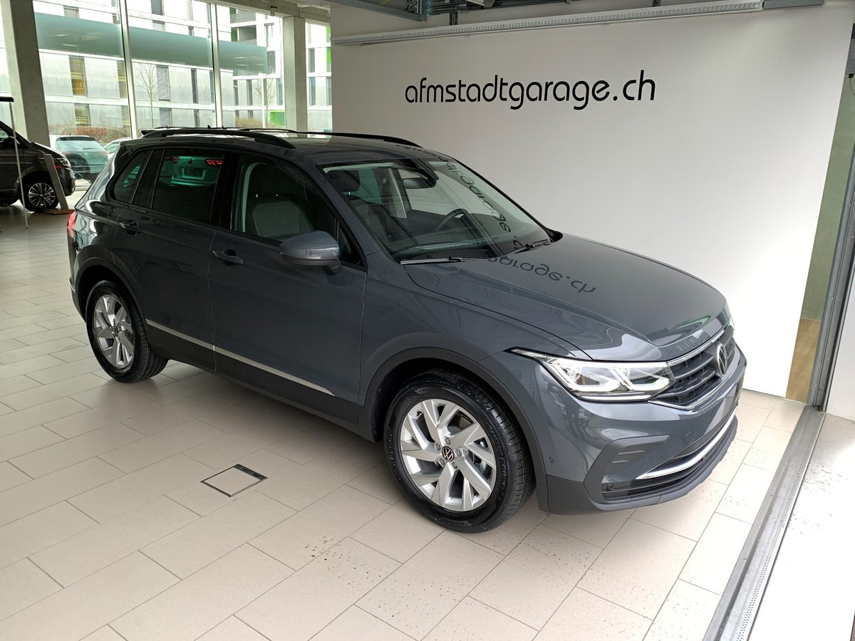 VW Tiguan Life gebraucht für CHF 36'900,