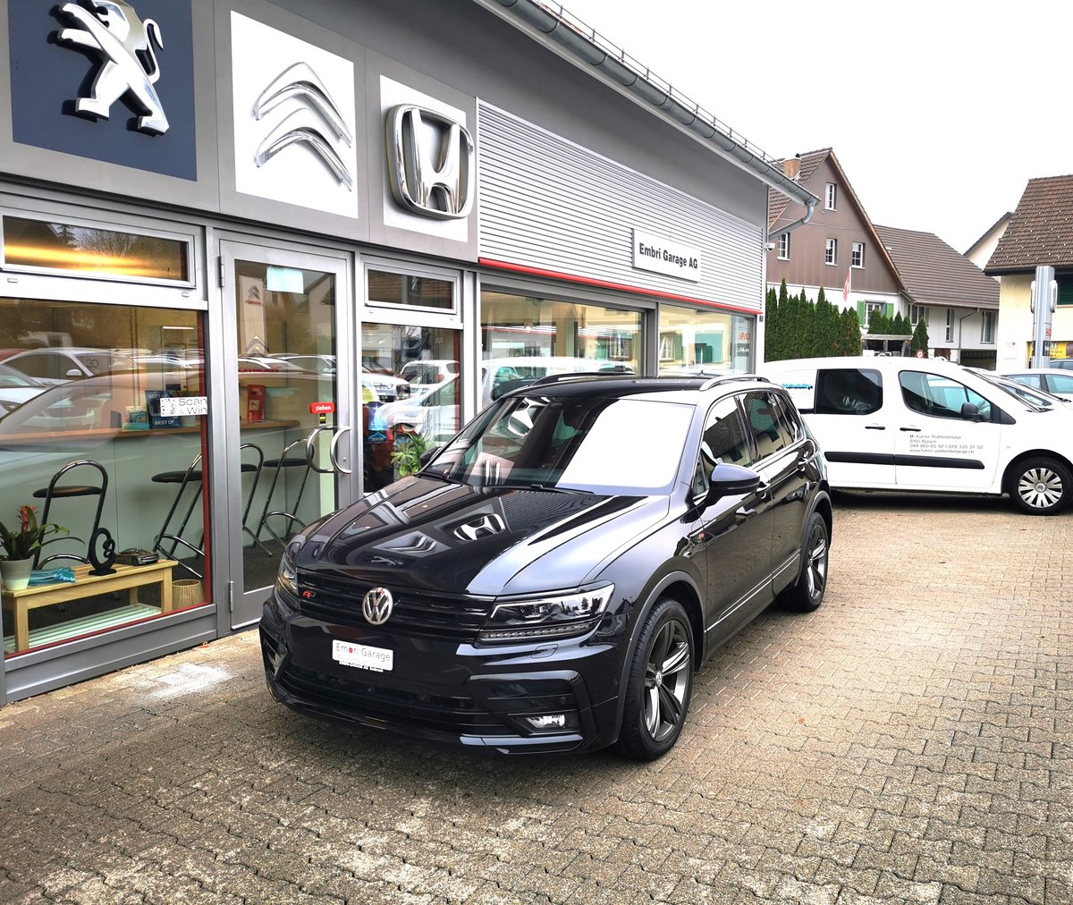 VW Tiguan 2.0 TDI SCR Highline 4Mo gebraucht für CHF 23'990,