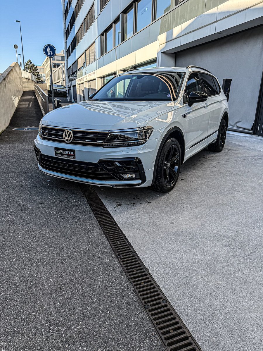 VW Tiguan Allspace 2.0TSI Highline gebraucht für CHF 37'900,