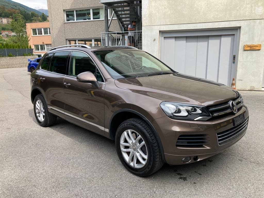 VW Touareg 3.0 TSI Hybrid Tiptroni gebraucht für CHF 19'900,