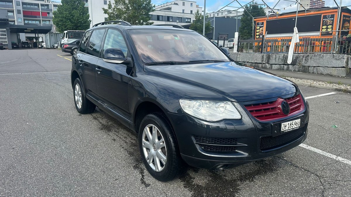 VW Touareg 3.0 TDI gebraucht für CHF 4'400,