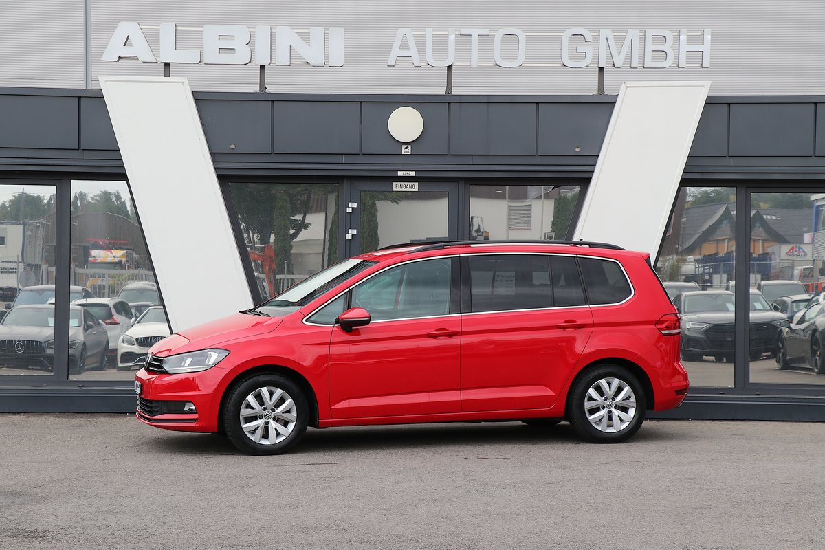 VW Touran 2.0 TDI BlueMotion Techn gebraucht für CHF 13'900,