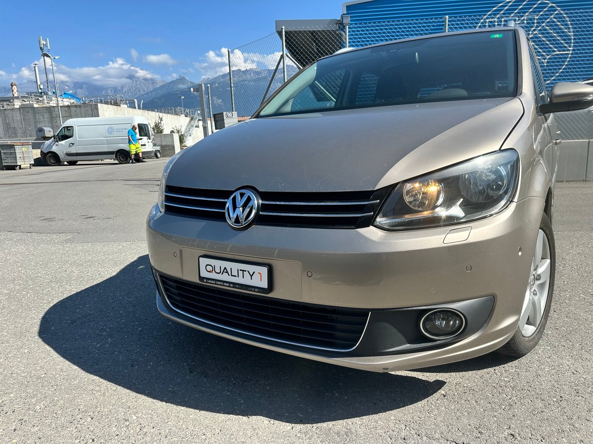 VW Touran 1.4 TSI Highline DSG gebraucht für CHF 11'900,